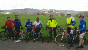 Traditionnelle photo avec vue sur le Château de Turenne