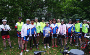 Une partie des cyclos au départ de Malemort à 7H30