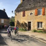 Arrivée au village de La Chapelle Aubareil, après 6 km de montée